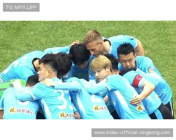 大连英博边线穿插令对方防线动摇 大连英博边线穿插令对方防线动摇